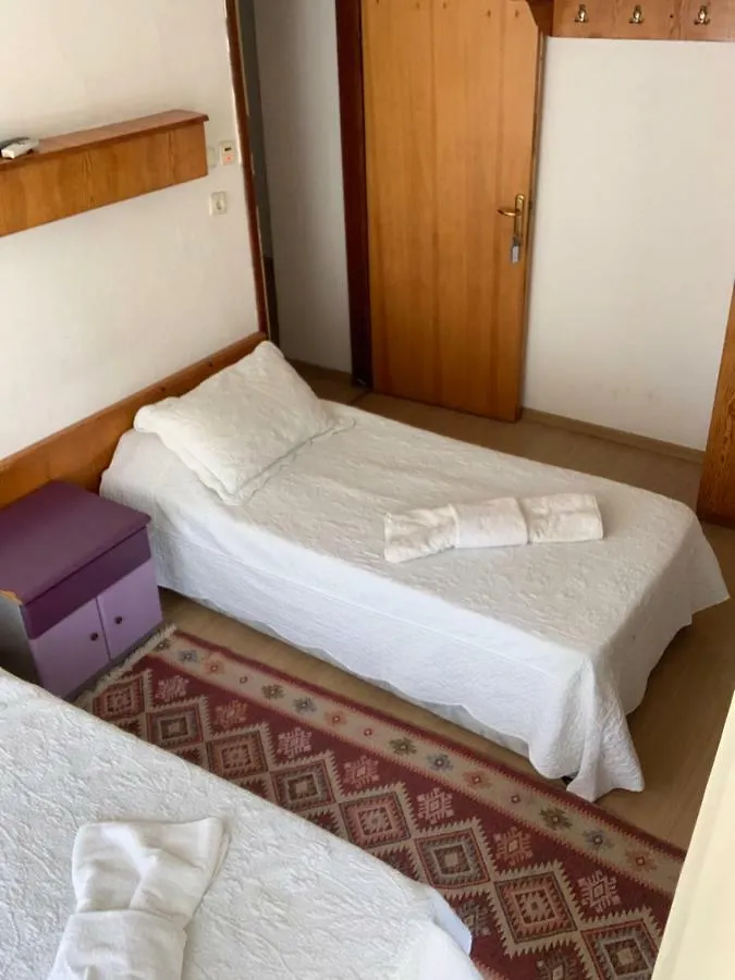 Yuksel Hotel Кушадасы 2*,